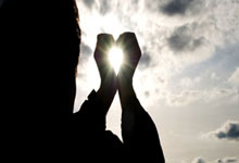 曼联战胜对手：英超联赛赢得三分